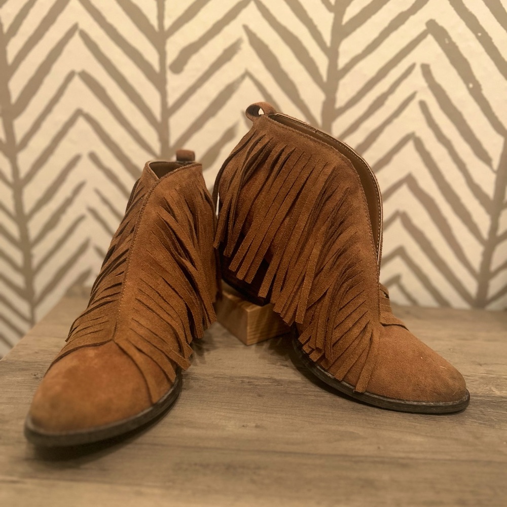 Coconut booties fringe!!